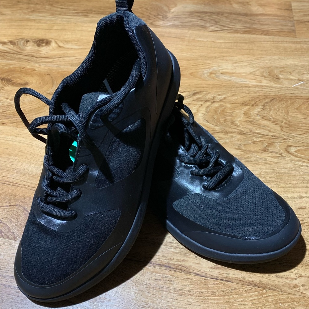 Woman’s Strike MVMNT Shoes